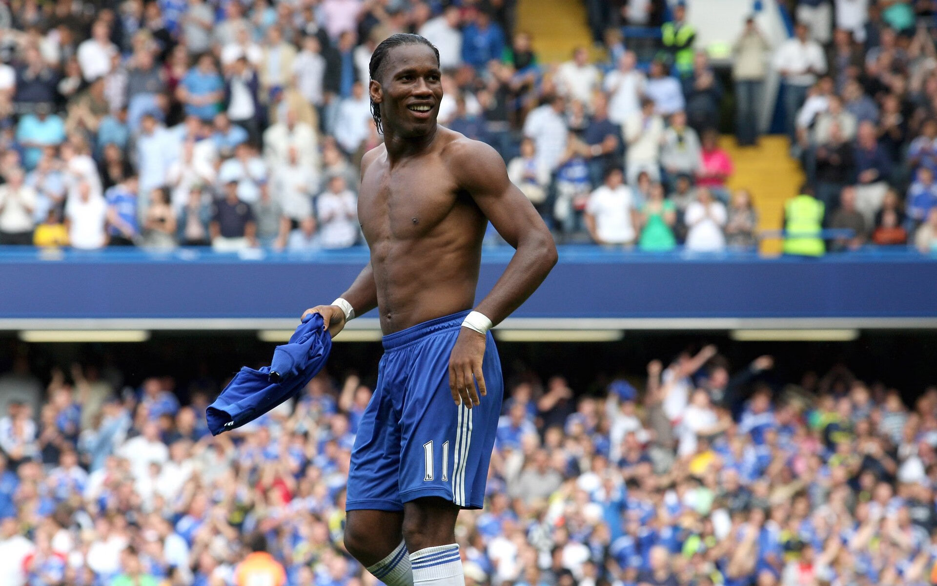 山东泰山主帅调整阵容应对密集赛程,山东泰山队主场