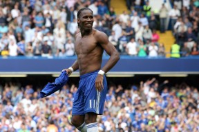 山东泰山主帅调整阵容应对密集赛程，山东泰山队主场