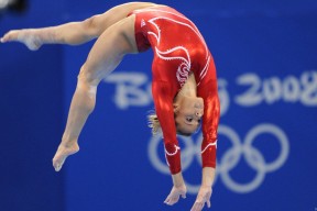 开云体育官网登入-【重要战役回顾】激动人心的季中焦点战