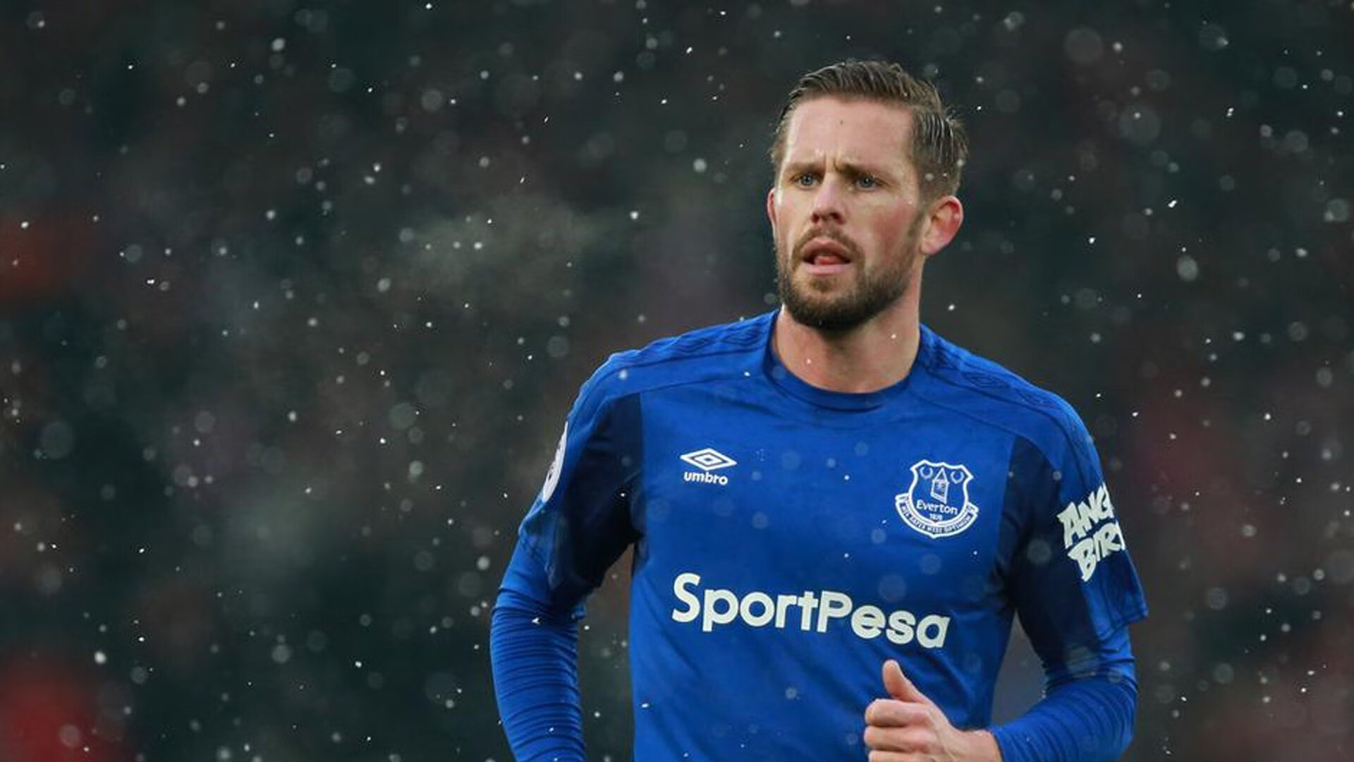 英超争冠压力下,教练细谈战术调整的策略思路,英超攻略